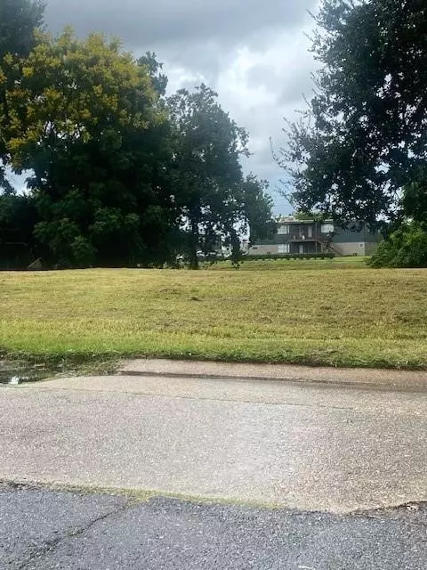 496 Fairfield Ave, Gretna, LA 70056
