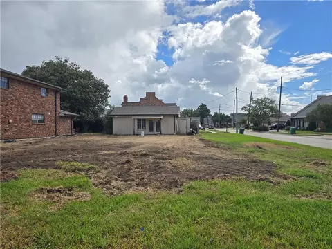 3600 Block Edenborn Ave, Metairie, LA 70002