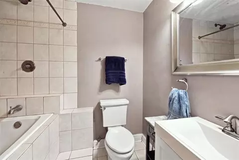 Bath - 605 Markham Dr, Slidell, LA 70458 photo 3 of 3