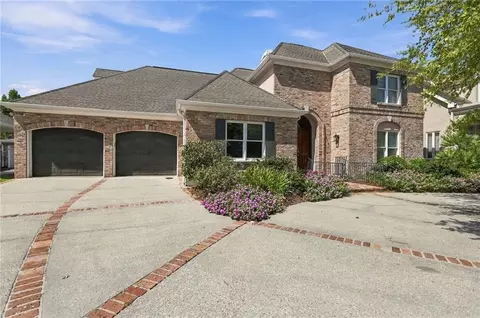 4516 N Turnbull Dr, Metairie, LA 70002