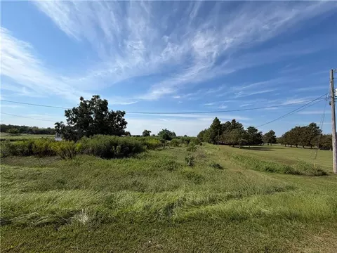 30036 Highway 23 Hwy, Port Sulphur, LA 70083