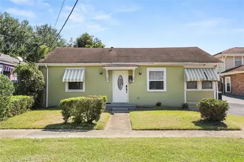 927 Lamanche St, New Orleans, LA 70117