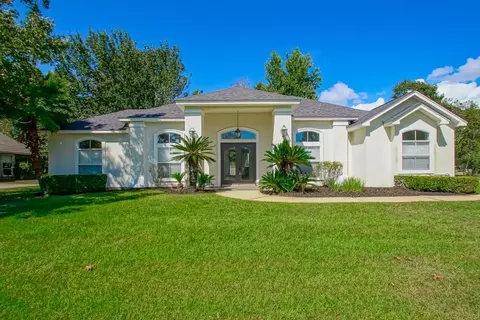 500 Serenity Ln, Madisonville, LA 70447