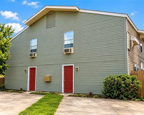 209 Helen St, Terrytown, LA 70056