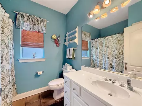 Bath - 710 Waxwing Dr, Mandeville, LA 70448 photo 3 of 3