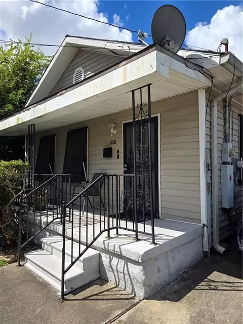 2008 France St, New Orleans, LA 70117
