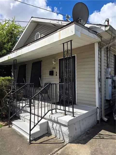 2008 France St, New Orleans, LA 70117