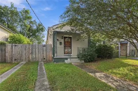5737 Wickfield Dr, New Orleans, LA 70122