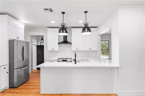 Kitchen - 72287 Military Rd, Covington, LA 70435 photo 3 of 3