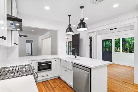 Kitchen - 72287 Military Rd, Covington, LA 70435 photo 2 of 3