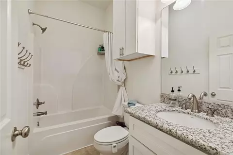 Bath - 412 W 13th Ave, Covington, LA 70433 photo 3 of 4