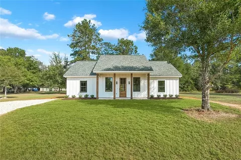 45235 Deja Vu Ln, Franklinton, LA 70438