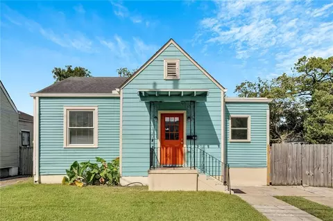 2120 Pauline St, New Orleans, LA 70117