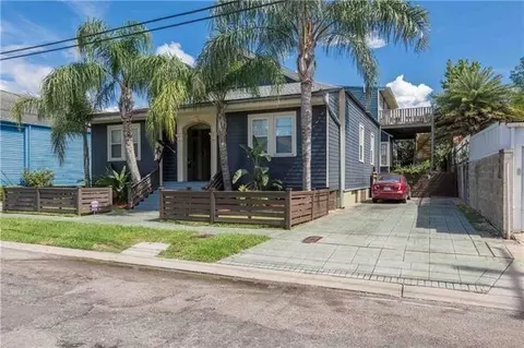 4411 S Liberty St, New Orleans, LA 70115
