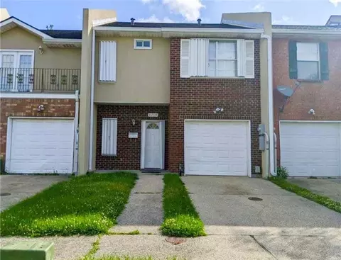 8209 Edinburgh St, New Orleans, LA 70118