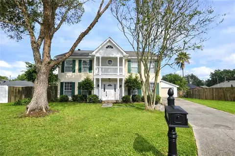 172 Evangeline Trce, Belle Chasse, LA 70037