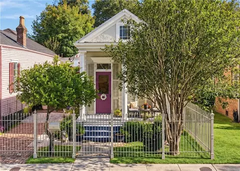 1609 Fern St, New Orleans, LA 70118