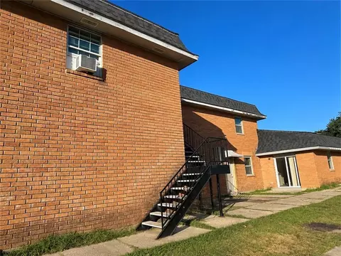 6800 W Coronet Ct, New Orleans, LA 70126