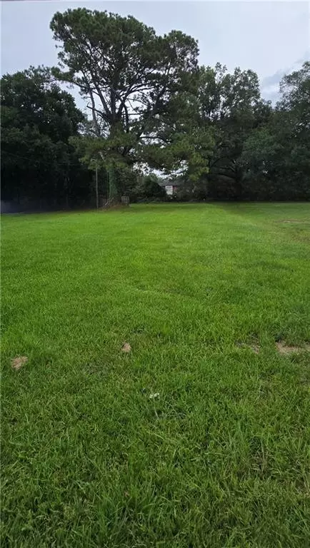 104 Alexander Dr, Hammond, LA 70401