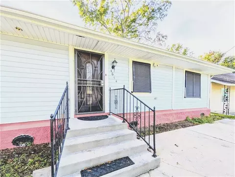 4644 Kendall Dr, New Orleans, LA 70126
