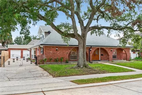2422 Oriole St, New Orleans, LA 70122