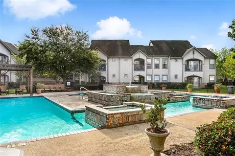 Exterior - 350 Emerald Forest Blvd #19202, Covington, LA 70433 photo 6 of 7