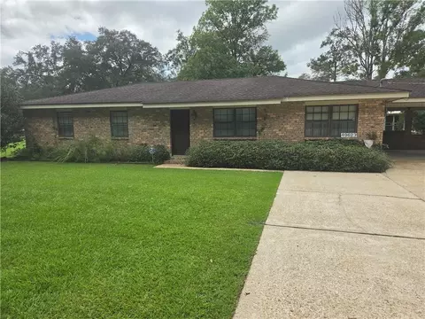 49623 Hwy 1065, Tickfaw, LA 70466