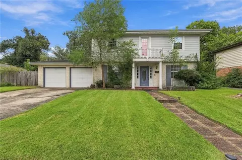 2818 Hudson Pl, New Orleans, LA 70131