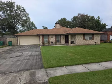 3824 Kent St, Slidell, LA 70458 photo 2