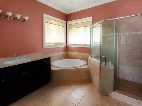 Bath - 412 E Honors Point Ct, Slidell, LA 70458 photo 1 of 2