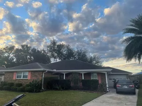 6606 Bamberry St, New Orleans, LA 70126