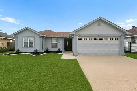 13820 Pierres Ct, New Orleans, LA 70129