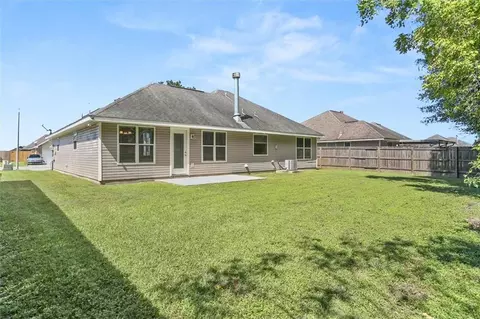 Exterior - 305 Allie Ln, Luling, LA 70070 photo 2 of 2