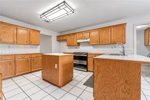 Kitchen - 285 Leavines Rd, Boyce, LA 71409 photo 1 of 5