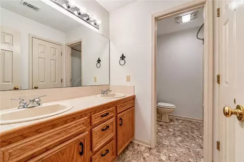 Bath - 285 Leavines Rd, Boyce, LA 71409 photo 6 of 9