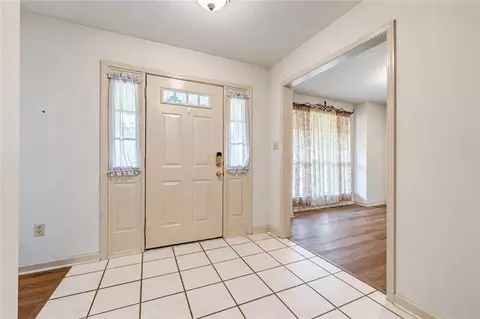 Entry Way - 285 Leavines Rd, Boyce, LA 71409 photo 1 of 1
