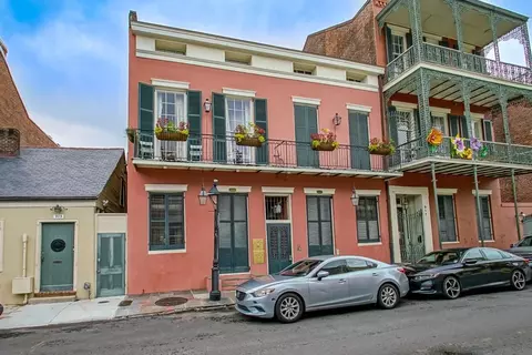 921 Dumaine St #B, New Orleans, LA 70116