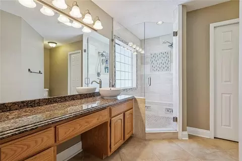 Bath - 108 Cottage Dr, Luling, LA 70070 photo 1 of 4