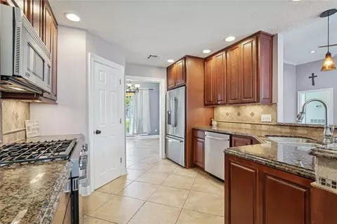Kitchen - 108 Cottage Dr, Luling, LA 70070 photo 1 of 2