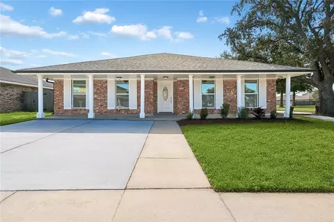 11100 Whiteside Rd, New Orleans, LA 70128