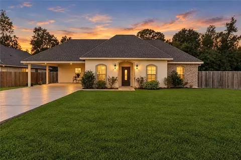 42713 Scarlett Cir, Hammond, LA 70403