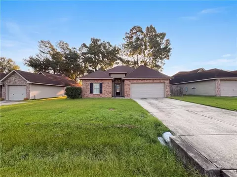 42318 Broadwalk Ave, Hammond, LA 70403