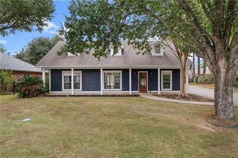 711 Whitfield Dr, Natchitoches, LA 71457