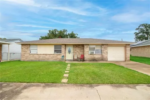405 Fairview Dr, Laplace, LA 70068