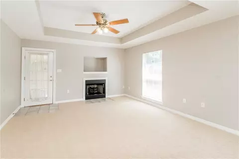 Living - 113 S Gate Dr, Ponchatoula, LA 70454 photo 3 of 4