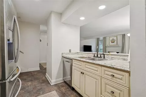 Kitchen - 54 Chamale Cv #54, Slidell, LA 70460 photo 2 of 2