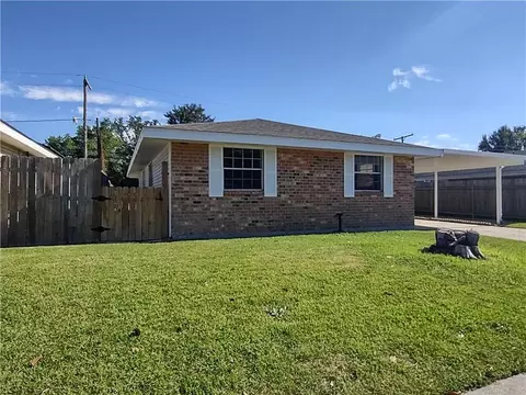 505 Dandelion Dr, Waggaman, LA 70094