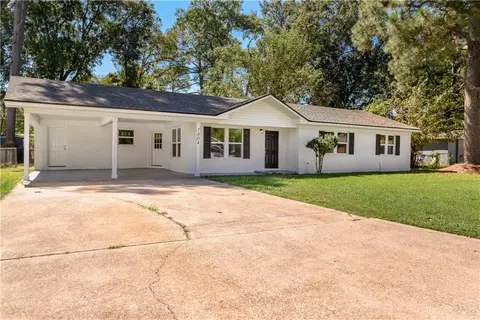 1804 Magnolia Dr, Alexandria, LA 71301
