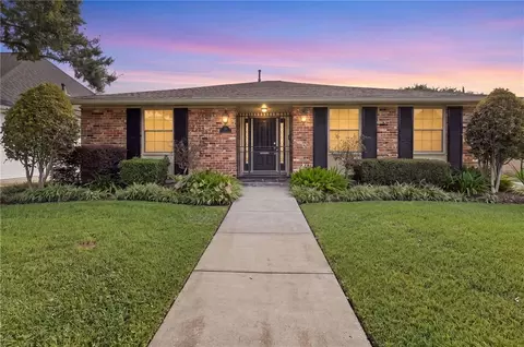3617 Ridgeway Dr, Metairie, LA 70002