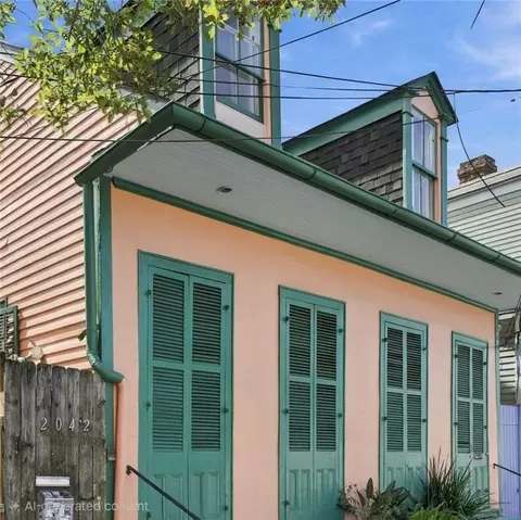 2040 42 Royal St, New Orleans, LA 70116